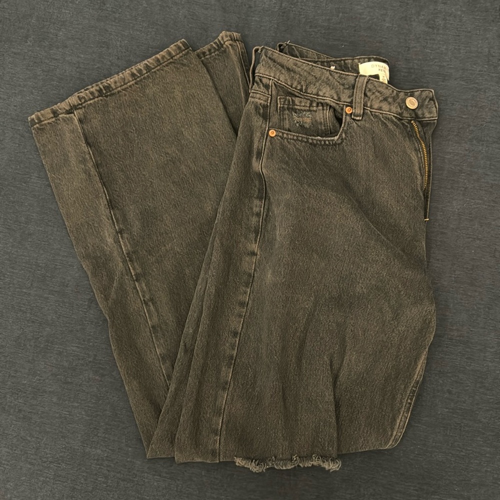Size 28, dynamite Heidi black washed denim pants with holes in knee area